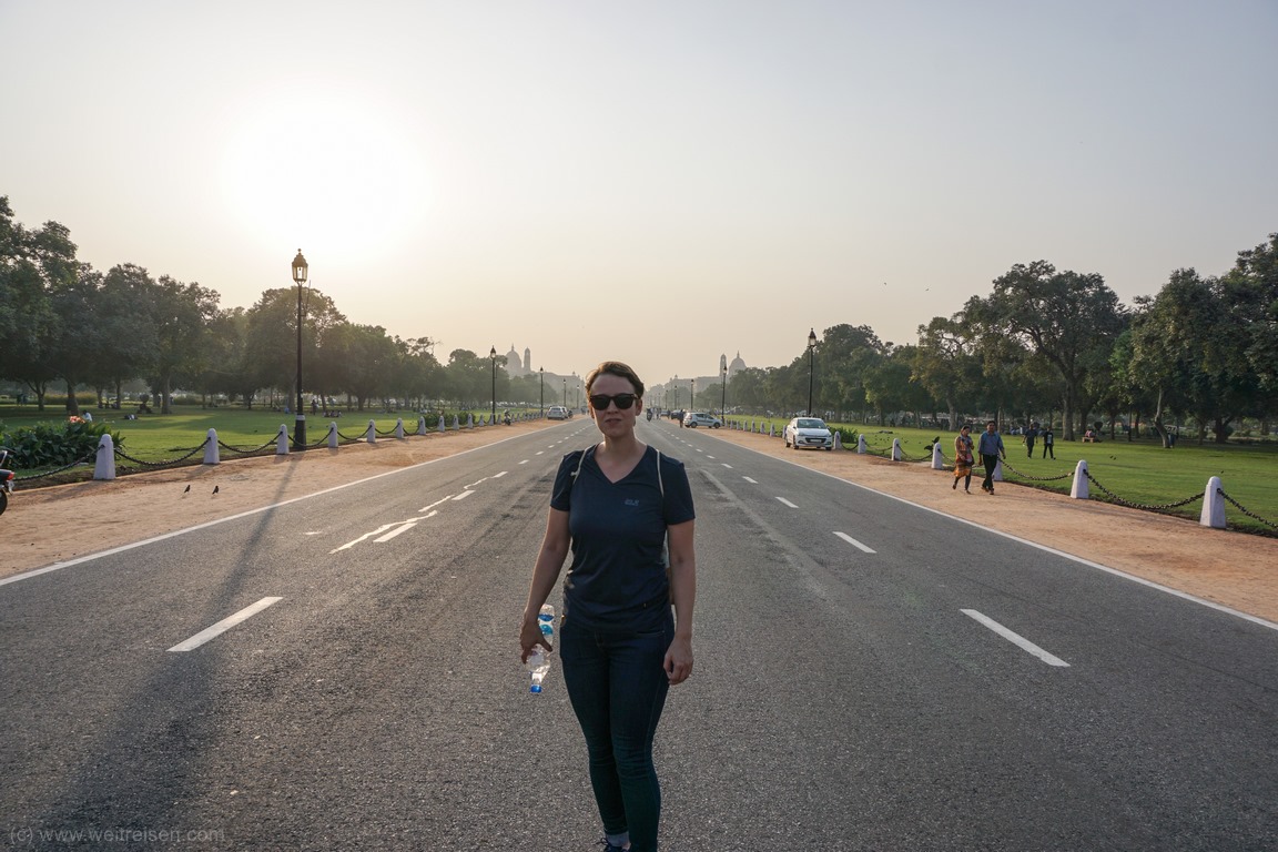 Mit dem Reiseführer durch Delhi, Sehenswürdigkeiten Delhi, India Gate Delhi